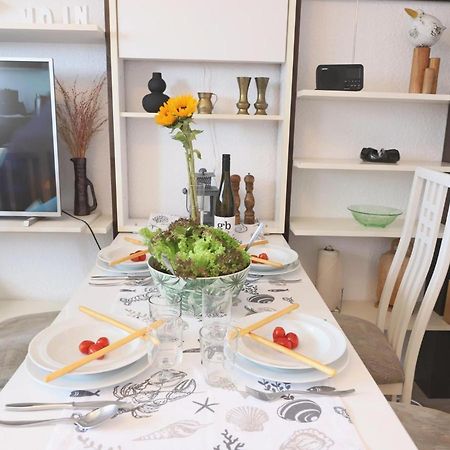 Einfaches 2-Zimmer-Appartement Mit Balkon. Vesterland Eksteriør billede