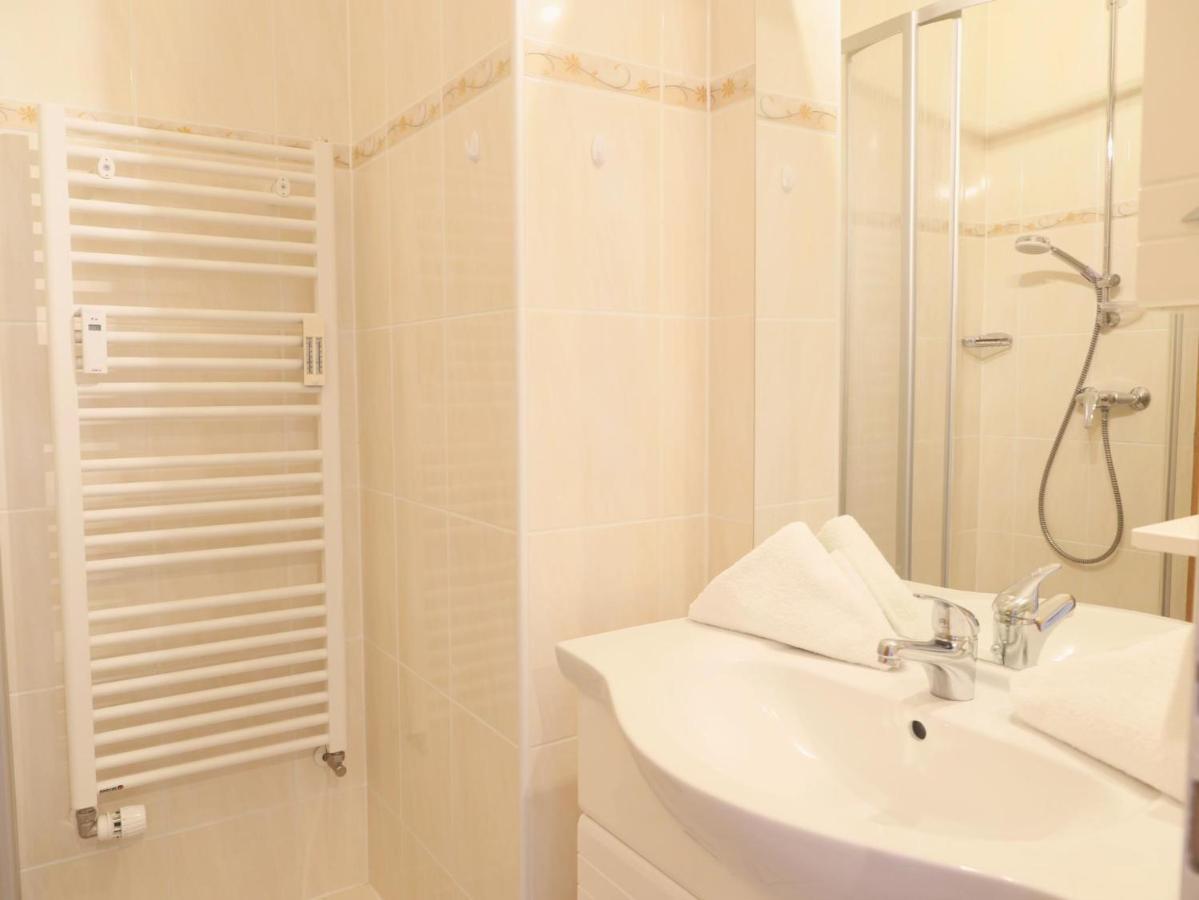 Einfaches 2-Zimmer-Appartement Mit Balkon. Vesterland Eksteriør billede